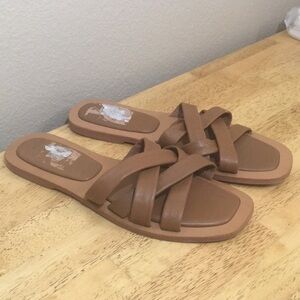 Crevo Busy Strappy Sandal Tan Sz 10